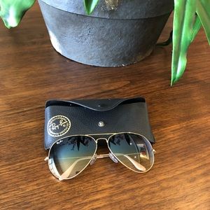 Ray-Ban aviator glasses! Worn once. Original case